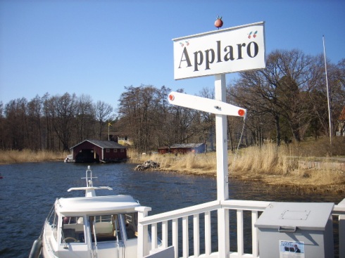 Le ponton de Äpplarö, "l'île aux pommes"
